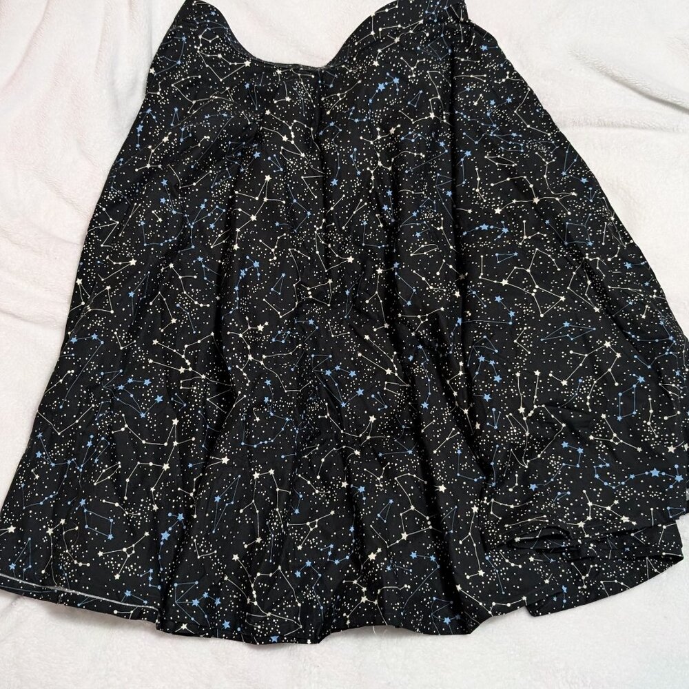 Magnolia Place Black XL A-Line Constellation Skirt